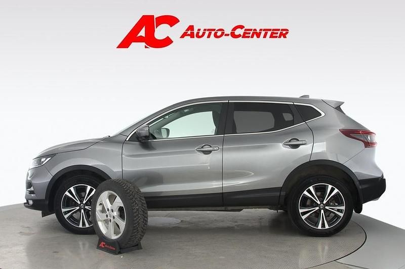 Käytetty Nissan Qashqai N-Connecta 159 HP (116 kW) 2020 Harmaa Katumaasturi