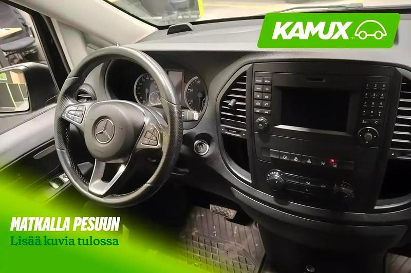 Käytetty Mercedes Vito 190 HP (139 kW) 2018 Musta Van
