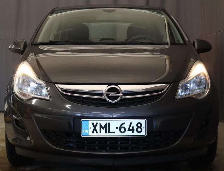 Käytetty Opel Corsa Enjoy 86 HP (63 kW) 2012 Harmaa Viistoperä