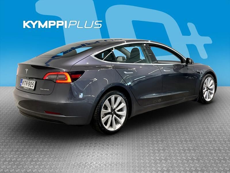 Käytetty Tesla Model 3 339 kW (462 HP) 2019 Sedan