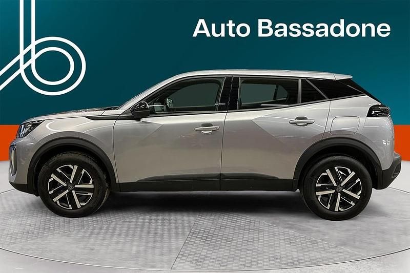 Käytetty Peugeot 2008 Active 131 HP (96 kW) 2024 Katumaasturi