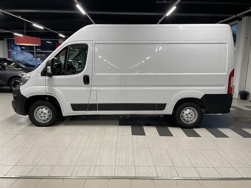 Käytetty Opel Movano 140 HP (102 kW) 2023 Valkoinen Van