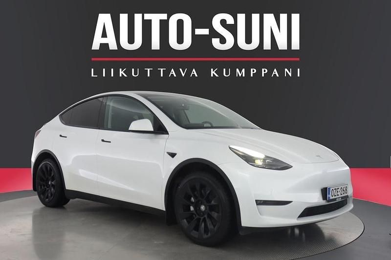 Käytetty 2021 Tesla Model Y Katumaasturi | 31 640 € (Perustarjous) - Kuva 1/3