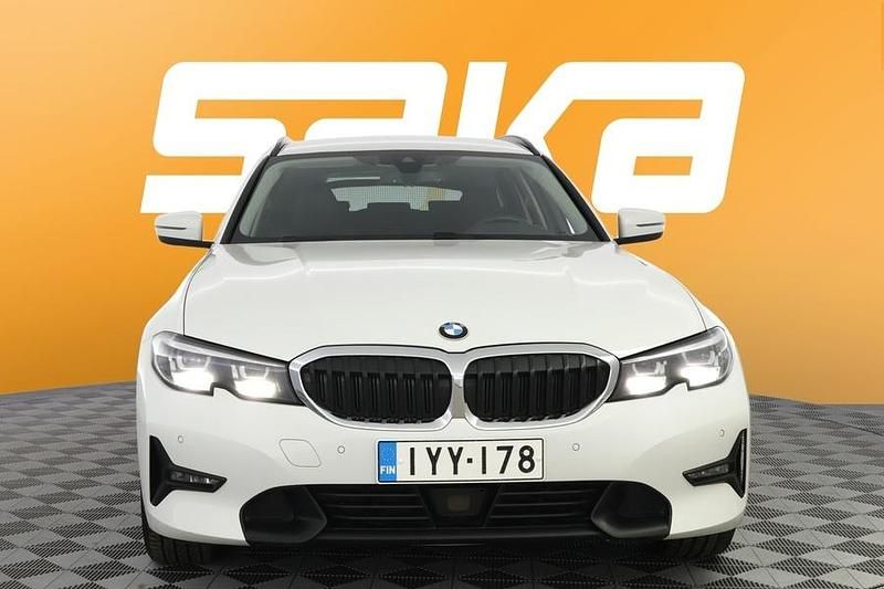 Käytetty BMW 330e Comfort Edition 292 HP (214 kW) 2021 Farmari