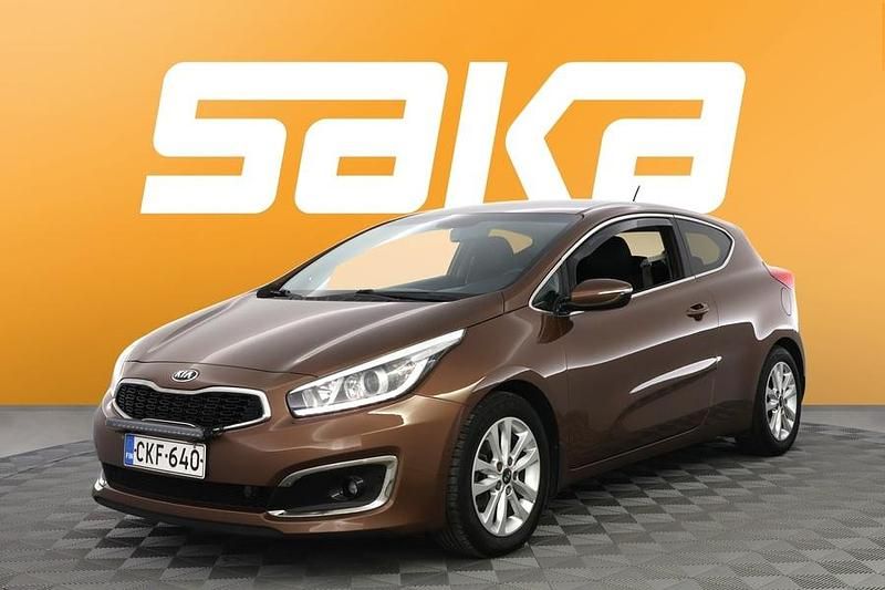 Käytetty Kia ProCeed EX 120 HP (88 kW) 2016 Viistoperä