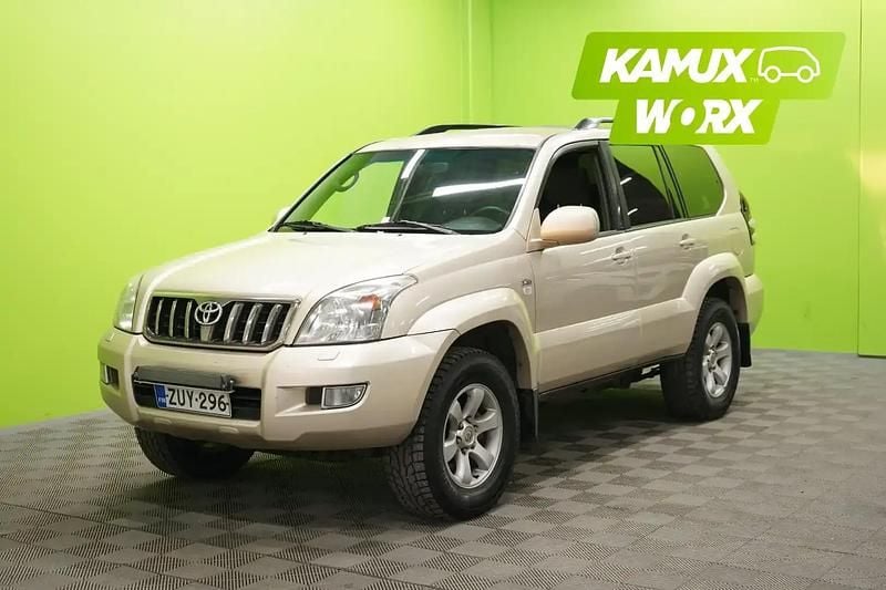 Käytetty Toyota Land Cruiser Luxury 173 HP (127 kW) 2008 Hopea / harmaa Katumaasturi