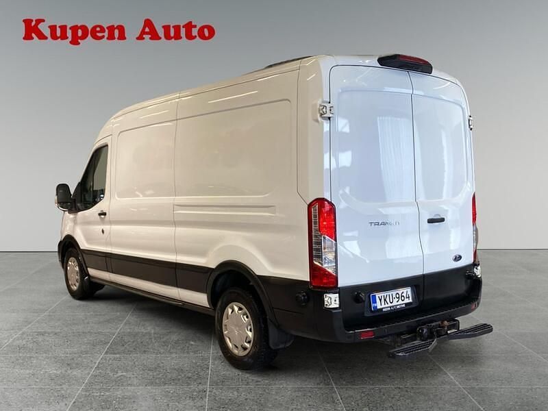 Käytetty Ford Transit Trend 170 HP (125 kW) 2022 Van