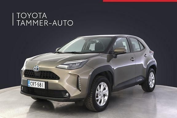 Ruskea (beige) Käytetty 2024 Toyota Yaris Cross Active Katumaasturi | 27 880 € (Perustarjous) - Kuva 1/4