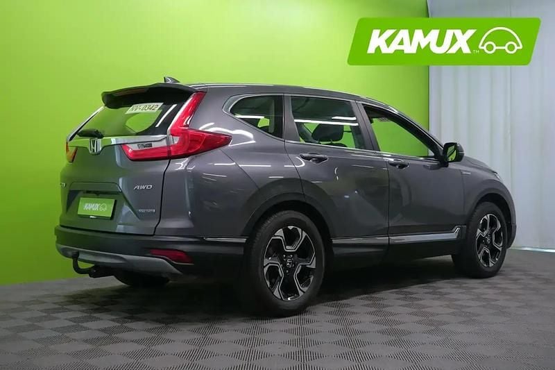 Käytetty Honda CR-V Elegance 146 HP (107 kW) 2019 Hopea / harmaa Katumaasturi