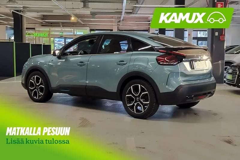 Käytetty Citroën e-C4 Feel 100 kW (136 HP) 2021 Hopea / harmaa Sedan