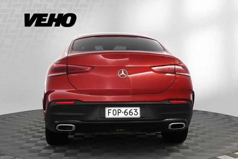 Käytetty Mercedes GLE350 Premium Plus 211 HP (155 kW) 2022 Punainen Coupe - kaksiovinen