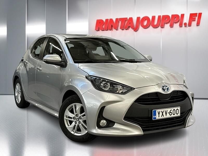 Hopea Käytetty 2024 Toyota Yaris Hybrid Active Viistoperä | 20 470 € (Hyvä tarjous) - Kuva 1/4