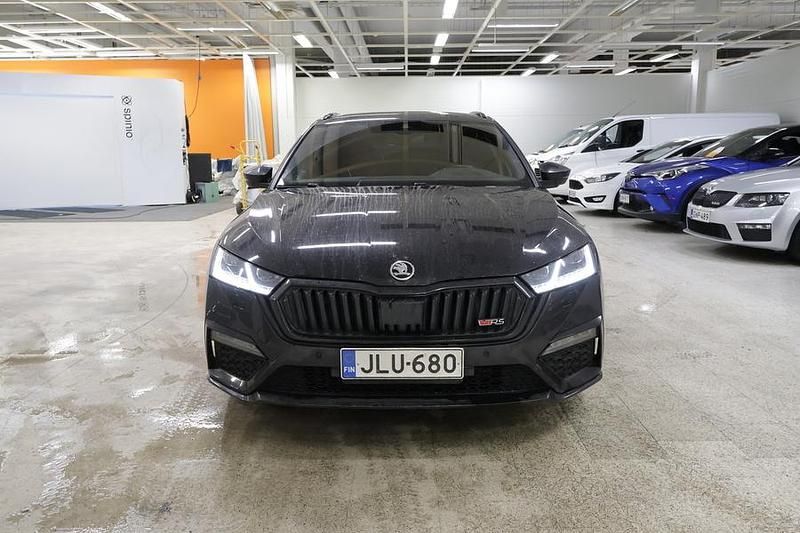 Käytetty Skoda Octavia RS 150 HP (110 kW) 2021 Farmari