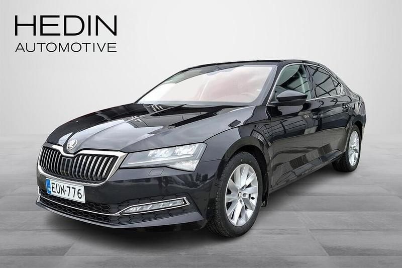 Musta Käytetty 2023 Skoda Superb Business Line Viistoperä | 20 800 € (Hyvä tarjous) - Kuva 1/4