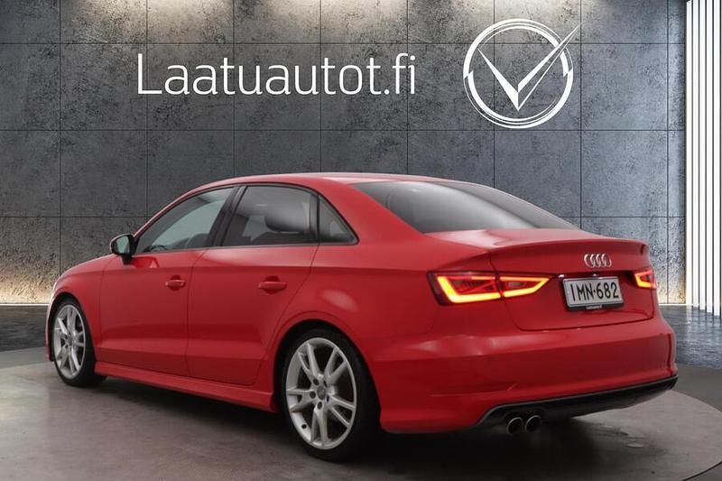 Käytetty Audi A3 S-Line 180 HP (132 kW) 2016 Sedan