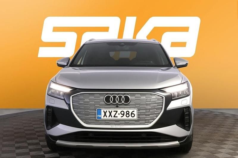 Käytetty Audi Q4 e-tron 219 kW (299 HP) 2022 Katumaasturi