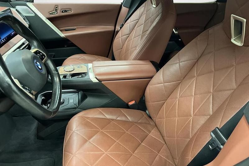 Käytetty BMW iX 455 kW (619 HP) 2023 Katumaasturi