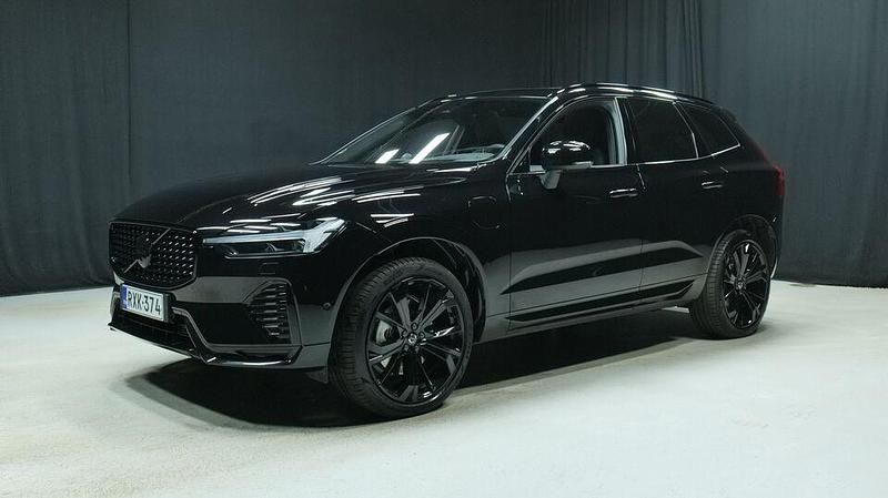 Musta Käytetty 2025 Volvo XC60 Performance Katumaasturi | 70 900 € - Kuva 1/3