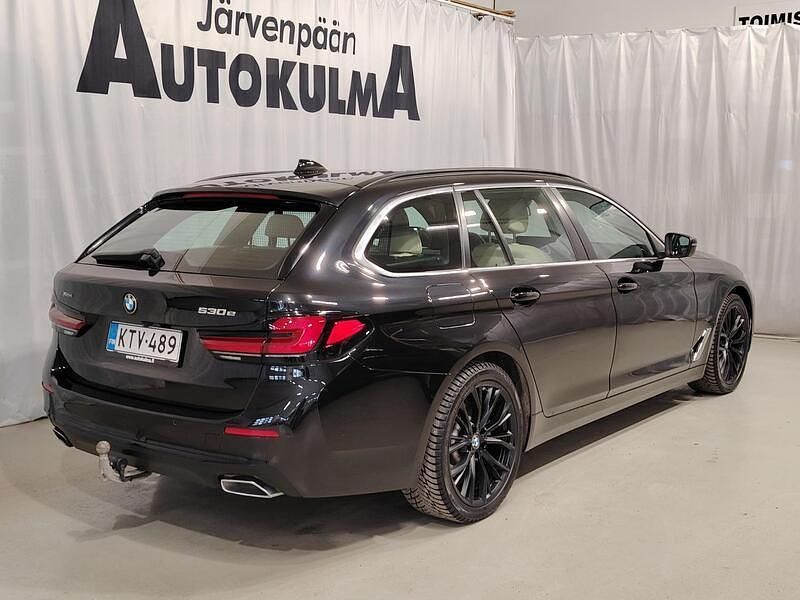 Käytetty BMW 530e 184 HP (135 kW) 2021 Musta Farmari