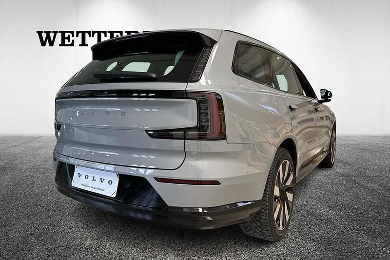 Käytetty Volvo EX90 Performance 380 kW (517 HP) 2025 Katumaasturi