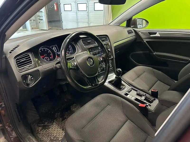 Käytetty VW Golf VII Comfortline 125 HP (91 kW) 2017 Musta Farmari