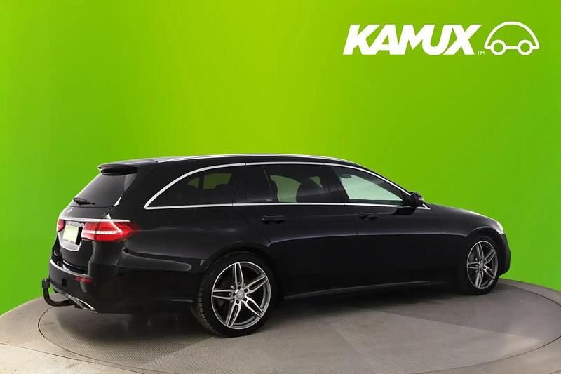 Käytetty Mercedes E220 Business 194 HP (142 kW) 2017 Musta Farmari