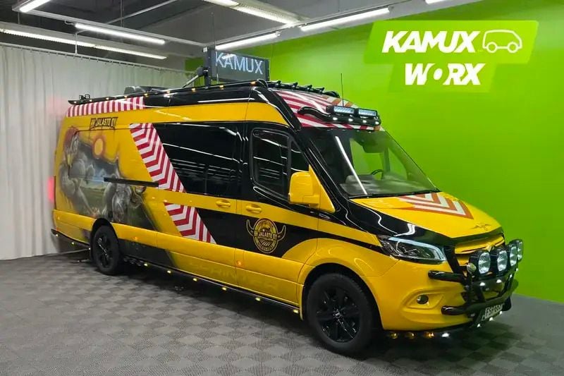Käytetty Mercedes Sprinter 190 HP (139 kW) 2022 Keltainen / beige Van