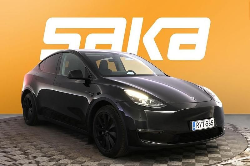 Käytetty Tesla Model Y 258 kW (351 HP) 2024 Katumaasturi