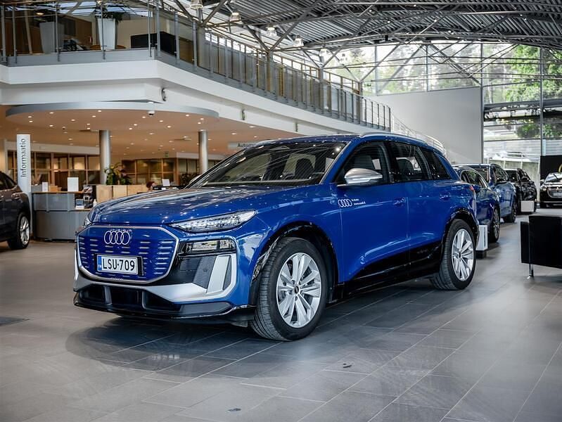 Sininen Käytetty 2024 Audi SQ6 e-tron Sport Katumaasturi | 75 900 € (Hyvä tarjous) - Kuva 1/4