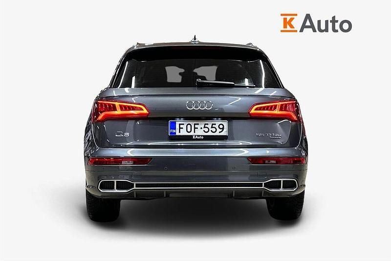 Käytetty Audi Q5 S-Line 367 HP (269 kW) 2020 Harmaa Katumaasturi