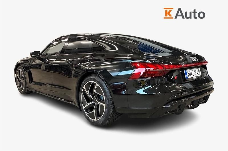 Uusi Audi e-tron GT quattro Exclusive 430 kW (585 HP) 2025 Musta Sedan