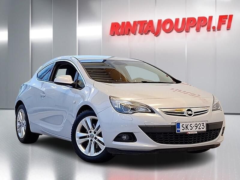 Käytetty Opel Astra GTC Sport 140 HP (102 kW) 2014 Valkoinen Coupe - kaksiovinen