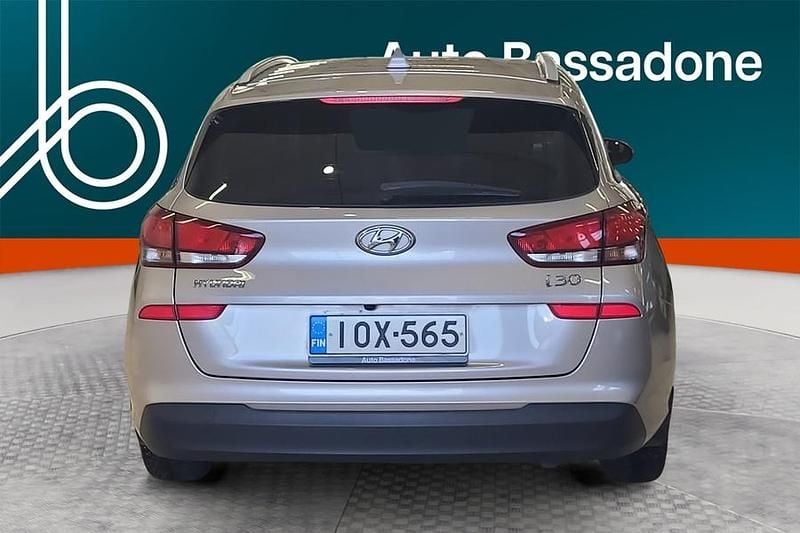 Käytetty Hyundai i30 120 HP (88 kW) 2020 Farmari