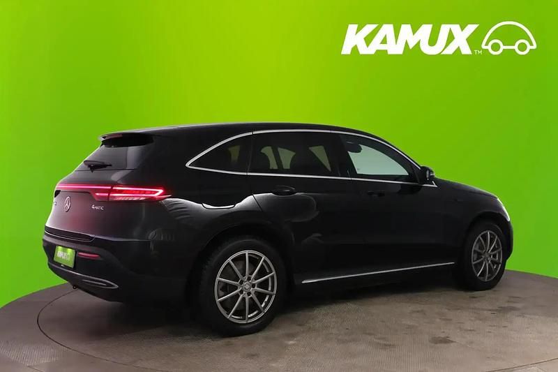 Käytetty Mercedes EQC400 Business 300 kW (408 HP) 2022 Musta Katumaasturi