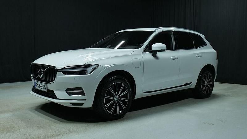Valkoinen Käytetty 2021 Volvo XC60 Inscription Katumaasturi | 31 900 € (Perustarjous) - Kuva 1/3