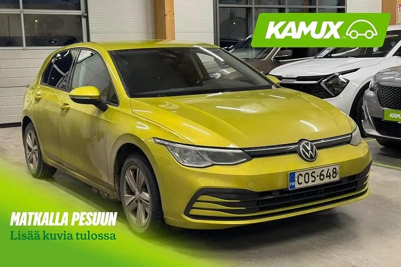Keltainen / beige Käytetty 2020 VW Golf Edition Sedan | 17 690 € (Perustarjous) - Kuva 1/3