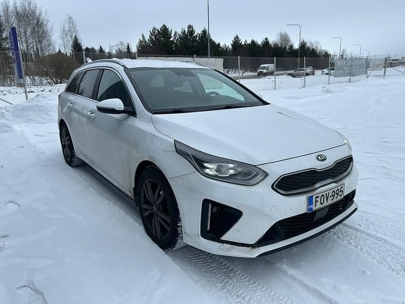 Käytetty Kia Ceed Sportswagon EX 140 HP (102 kW) 2020 Valkoinen Farmari