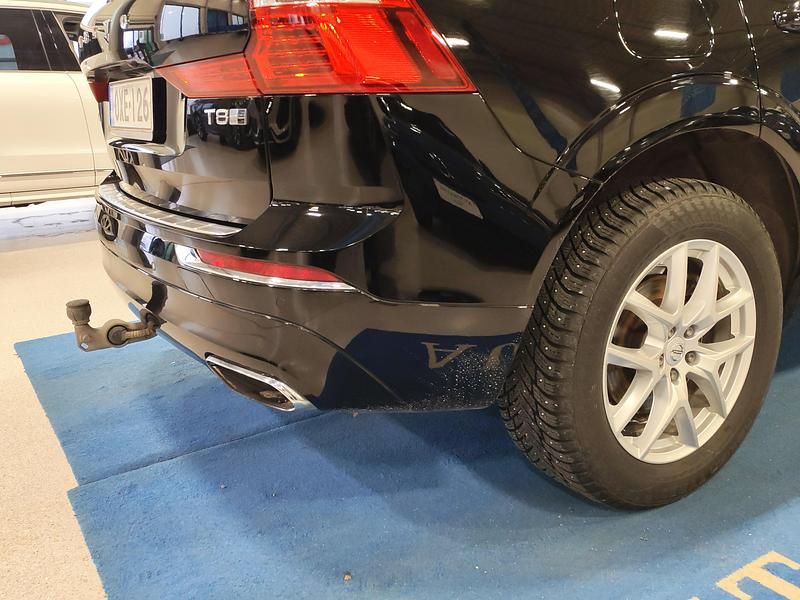 Käytetty Volvo XC60 Inscription 320 HP (235 kW) 2018 Katumaasturi