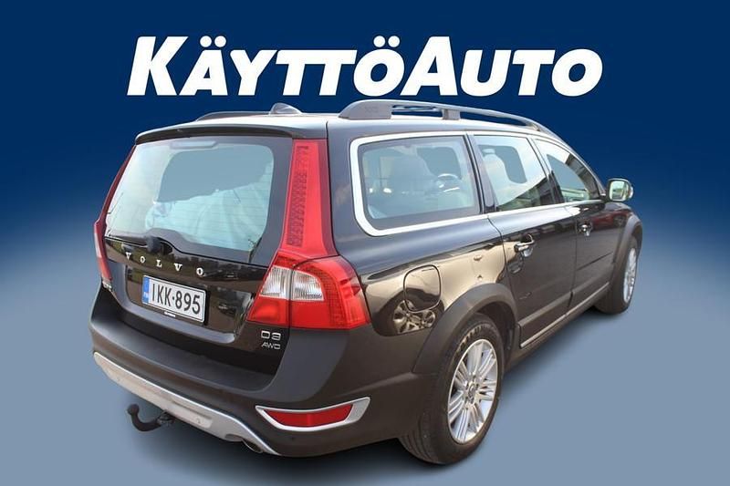 Käytetty Volvo XC70 Summum 163 HP (119 kW) 2011 Musta Katumaasturi