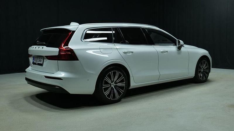 Käytetty Volvo V60 Performance 456 HP (335 kW) 2023 Farmari