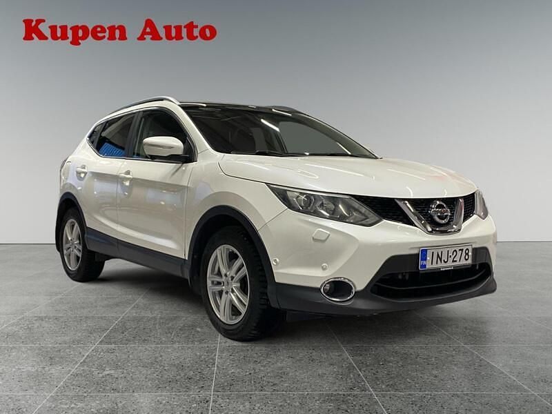 Käytetty Nissan Qashqai 360º 110 HP (80 kW) 2015 Katumaasturi