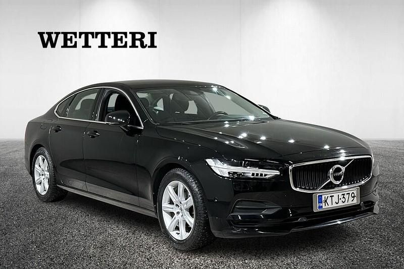 Käytetty Volvo S90 Business Edition 150 HP (110 kW) 2017 Musta Sedan