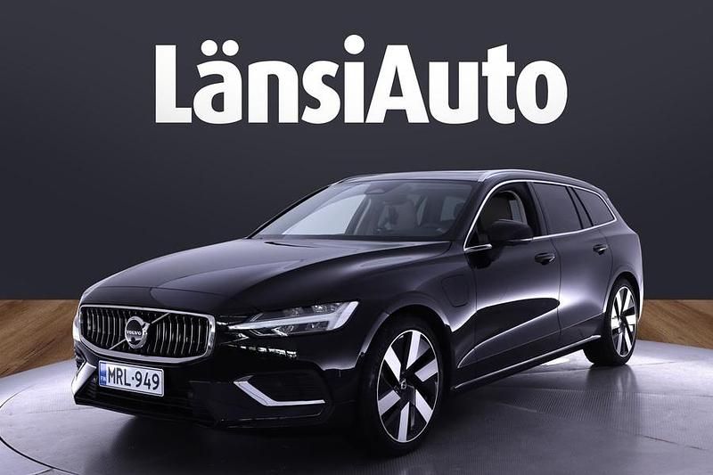 Musta Käytetty 2023 Volvo V60 Performance Farmari | 46 150 € (Perustarjous) - Kuva 1/2