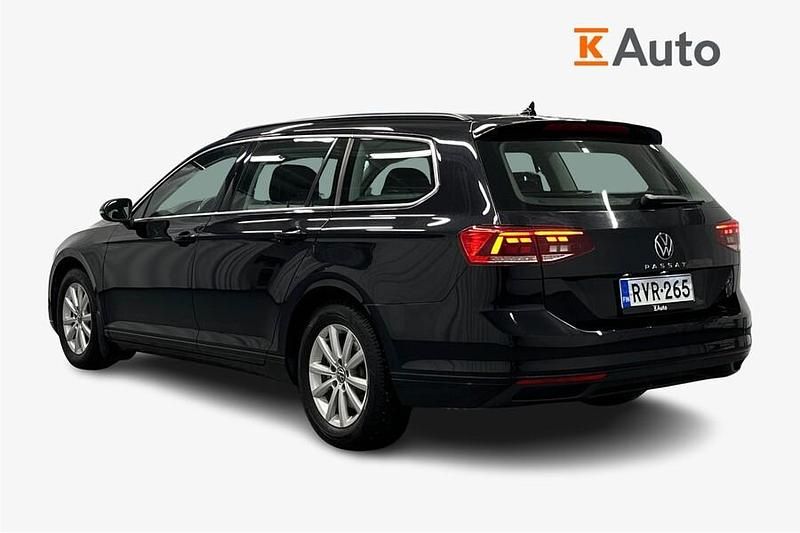 Käytetty VW Passat Comfortline 150 HP (110 kW) 2024 Musta Farmari