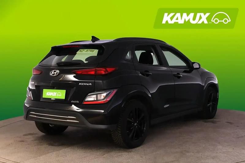 Käytetty Hyundai Kona Select 150 kW (204 HP) 2022 Musta Katumaasturi