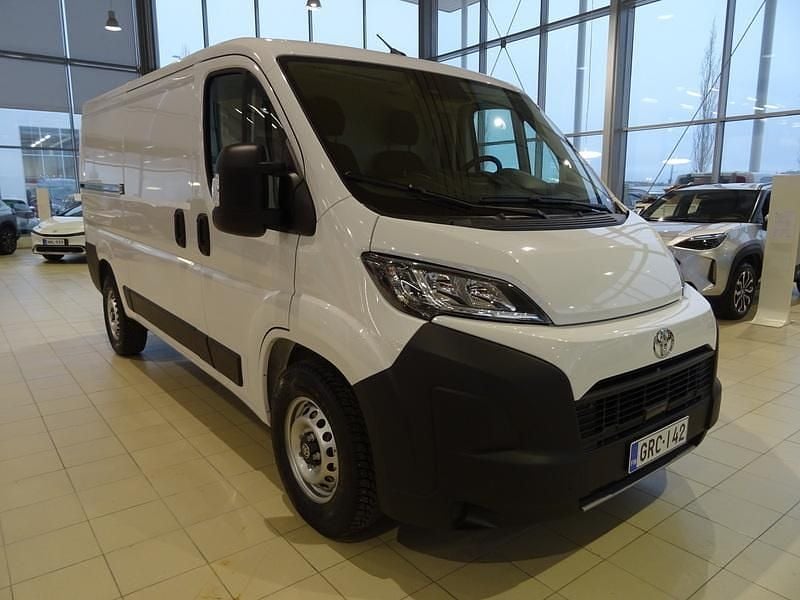 Käytetty Toyota Proace 140 HP (102 kW) 2024 Epr / fx Tila-auto