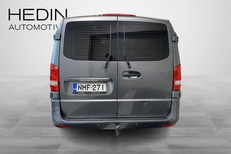 Käytetty Mercedes Vito 190 HP (139 kW) 2021 Harmaa Van