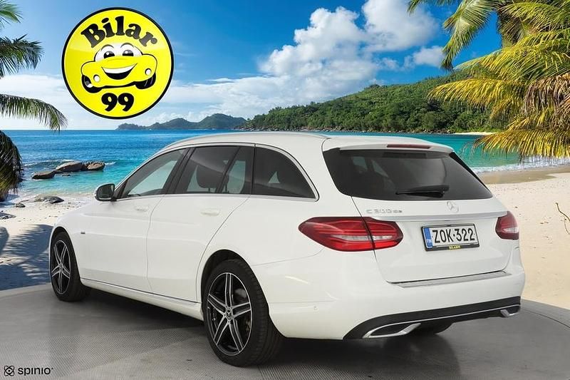Käytetty Mercedes C300e Avantgarde 194 HP (142 kW) 2020 Farmari