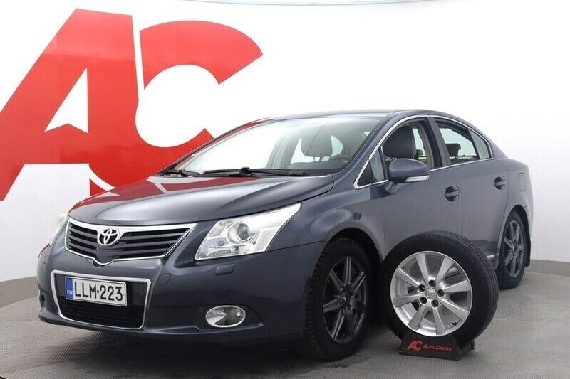 Sininen Käytetty 2010 Toyota Avensis Multidrive S Sedan | 10 490 € (Perustarjous) - Kuva 1/4