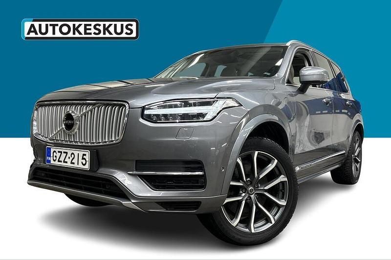 Harmaa Käytetty 2016 Volvo XC90 Inscription Katumaasturi | 27 490 € (Perustarjous) - Kuva 1/3